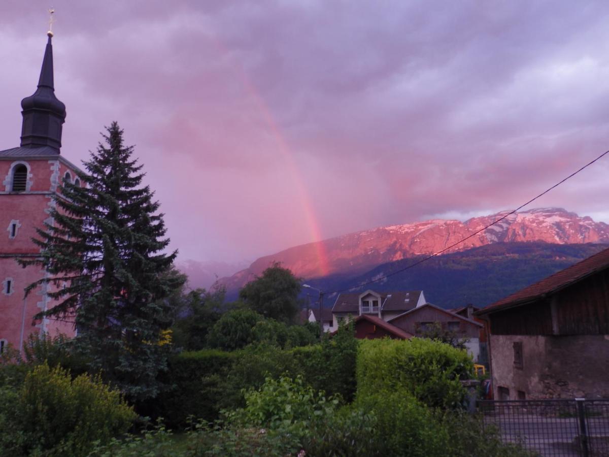 Au Coeur Des Alpes Marignier Exterior foto